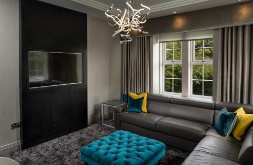 Barrhead House | Dalmeny Park House Hotel