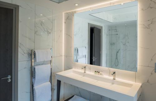 Barrhead House | Dalmeny Park House Hotel