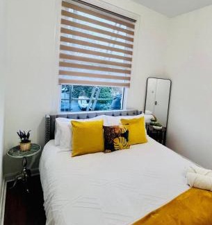 Hackney Downs Bed & Breakfast | Dalston Luxe Studios