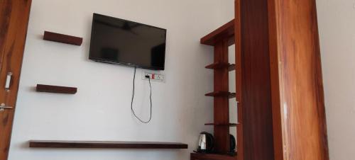 Malakkappara House | Dam Valley Home Stay Resort