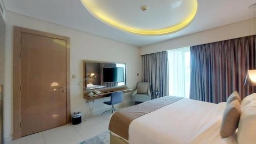 Business Bay Apartment | DAMAC Towers by Paramount Hotels & Resorts Dubai