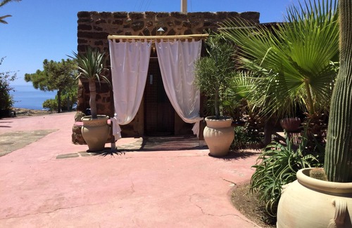 Scauri Siculo House | dammuso Gebel - a refuge that will amaze you