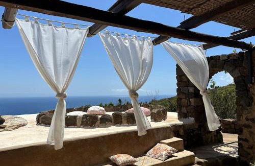 Pantelleria House | Dammuso Masdar al sorgere del sole