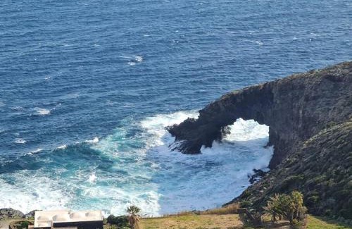 Pantelleria Villa | Dammuso Sul mare Sataria