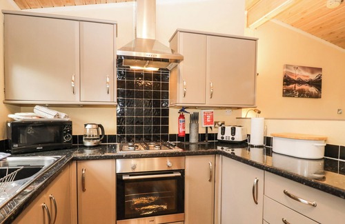 Troutbeck Bridge Cottage | DAMSON LODGE, pet friendly, with hot tub in Windermere