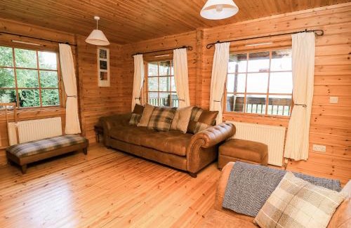 Kinnerton House | Dan Y Coed