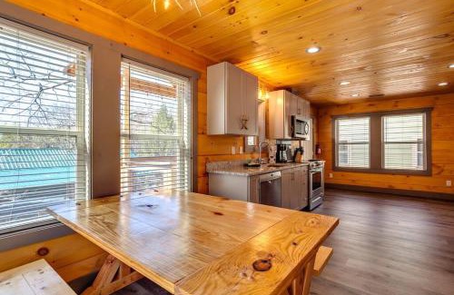 Sevierville House | Dancing Bear Cabin- Relax & Enjoy!