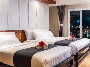 Talat Yot Hotel | Dang Derm In The Park Khaosan