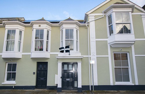 Camborne Cottage | DANIEL CHAMBERS, romantic in Camborne