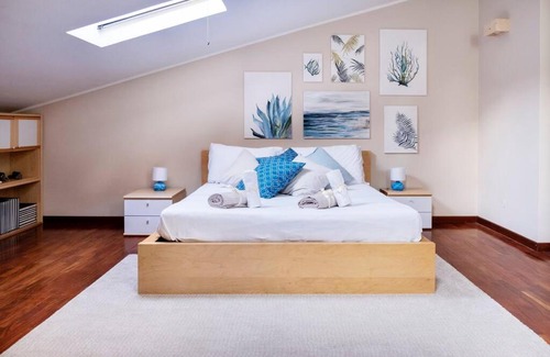 Aci Sant'Antonio Apartment | Daniele's Suite. Etna, Sea & much more.