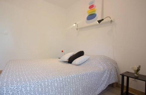 Hyeres City Centre Apartment | Dans un écrin de verdure