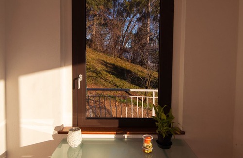 Vertova Cabin | Dante hut tourist rental with panoramic views of the mountains