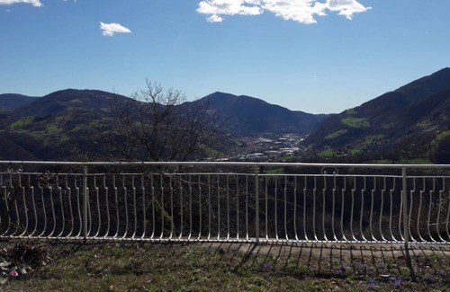 Vertova Cabin | Dante hut tourist rental with panoramic views of the mountains