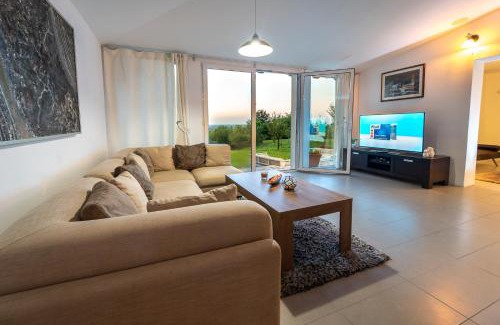 Aljmas Apartment | Danubio Residence
