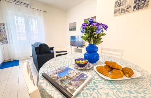 Terracina Apartment | DanysHome Giove davanti al mare