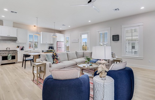Port Aransas Cottage | Darling Home w/Cottage Details+Great Amenities at Cinnamon Shore South