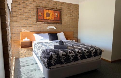 Wentworth Hotel | Darling Junction Motor Inn
