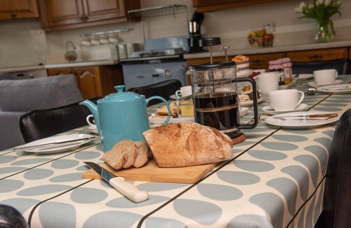 Garndolbenmaen House | Darn Isaf - Three Bedroom House, Sleeps 5