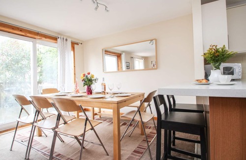 St. Ann's Chapel Cottage | DARTMOOR VALLEY LODGE, pet friendly, with pool in Gunnislake