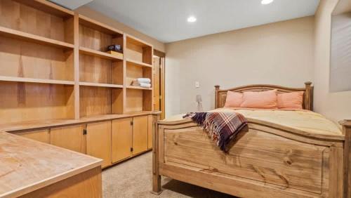 Leadville North House | Das Berghaus with mountain views and hot tub