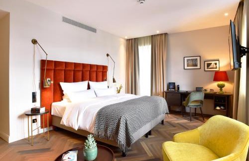 Murwik Hotel | Das James
