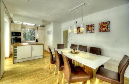 Saalfelden am Steinernen Meer House | dasLichtenberg westside