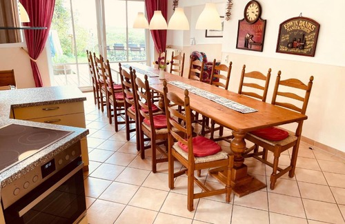 Glowe House | Dat-Klinkerhus-auf-Ruegen-XXL-Urlaubsparadies-nahe-Ostseestrand-Nationalpark-fuer-17-Gaeste