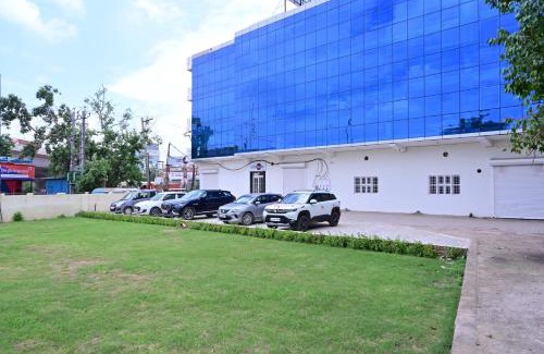 Gurugram Hotel | Date Palm Hotel