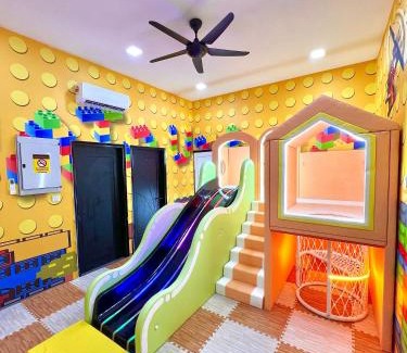Bukit Baru Villa | Dato Villa Luxury Homestay 12min to Jonker Street 26pax Private Pool Playground KTV BBQ