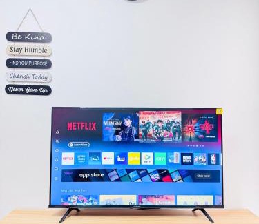 Sasa Hotel | Davao 1BR Condo for 4 with Pool Near SM Lanang and Airport