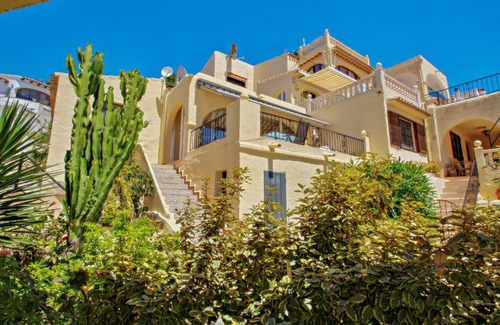 Paichi Apartment | David - holiday bungalow with pool in Teulada