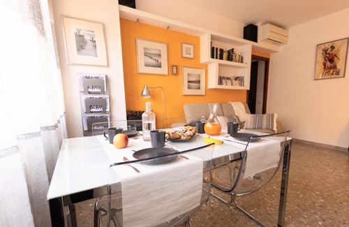 el Camp d'en Grassot i Gracia Nova Apartment | David's House