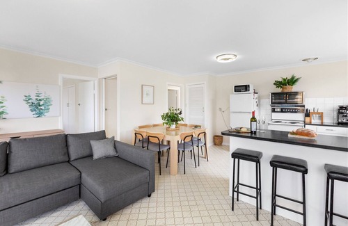 Bonnie Doon House | Dawn Cove - Waterfront Bonnie Doon