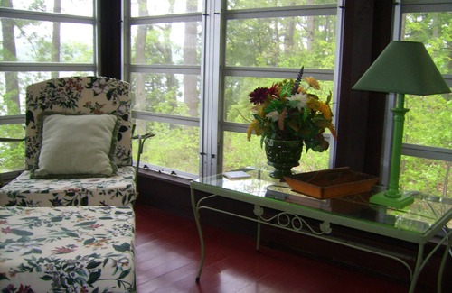 Pilot Knob House | 'Dawn O'Day' Wonderfully Private Retreat on Lake George, Adirondacks
