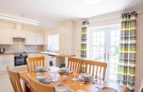 Mablethorpe and Sutton House | Dawson Park 8 - Uk12667