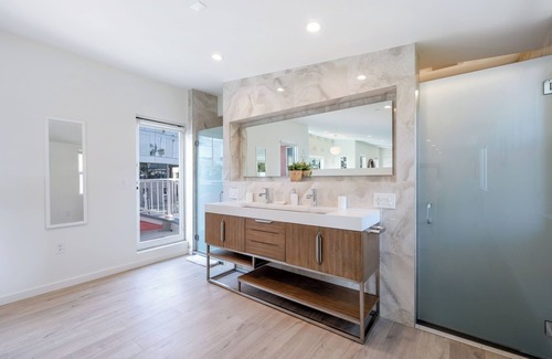 Hollywood Hotel | Day Dreams by AvantStay | Modern Loft w/Views of Hollywood Sign | A+ Location