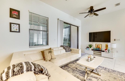 Sunshine House | Day Trip to Fort Myers Beach Pet-Friendly Home!