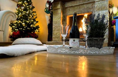 Mandra-Eidyllia Apartment | Daydream Nature Home - Hot Tub & Cinema Experience