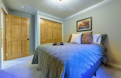 Missoula Bed & Breakfast | Daylight basement with private living room, gym, bedroom, and restroom.