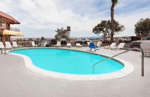 Barstow Hotel | Days Inn by Wyndham Barstow