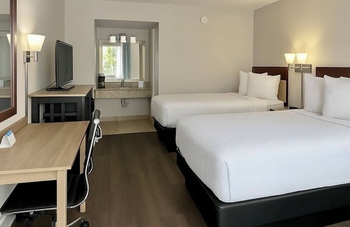 Bradenton Hotel | Days Inn by Wyndham Bradenton I-75