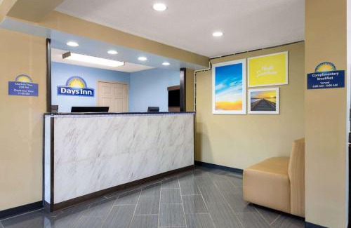 Greensboro Hotel | Days Inn by Wyndham Greensboro Airport