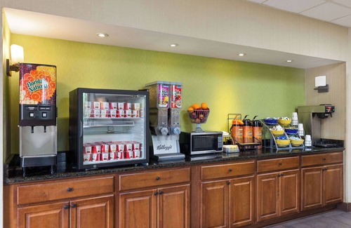 Knoxville Hotel | Days Inn by Wyndham Knoxville East