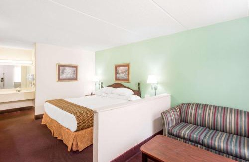 Lavonia Hotel | Days Inn by Wyndham Lavonia