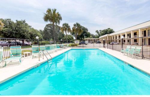 Little River Hotel | Days Inn by Wyndham Little River