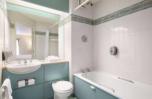 Johnstonebridge Hotel | Days Inn by Wyndham Lockerbie Annandale Water