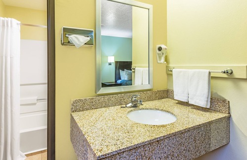 Pueblo Hotel | Days Inn by Wyndham Pueblo