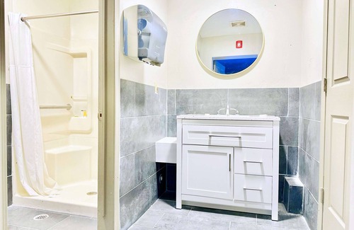 Rutland Hotel | Days Inn by Wyndham Rutland/Killington Area