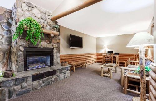 Ponderay Hotel | Days Inn by Wyndham Sandpoint