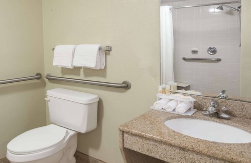 Selma Hotel | Days Inn by Wyndham Selma